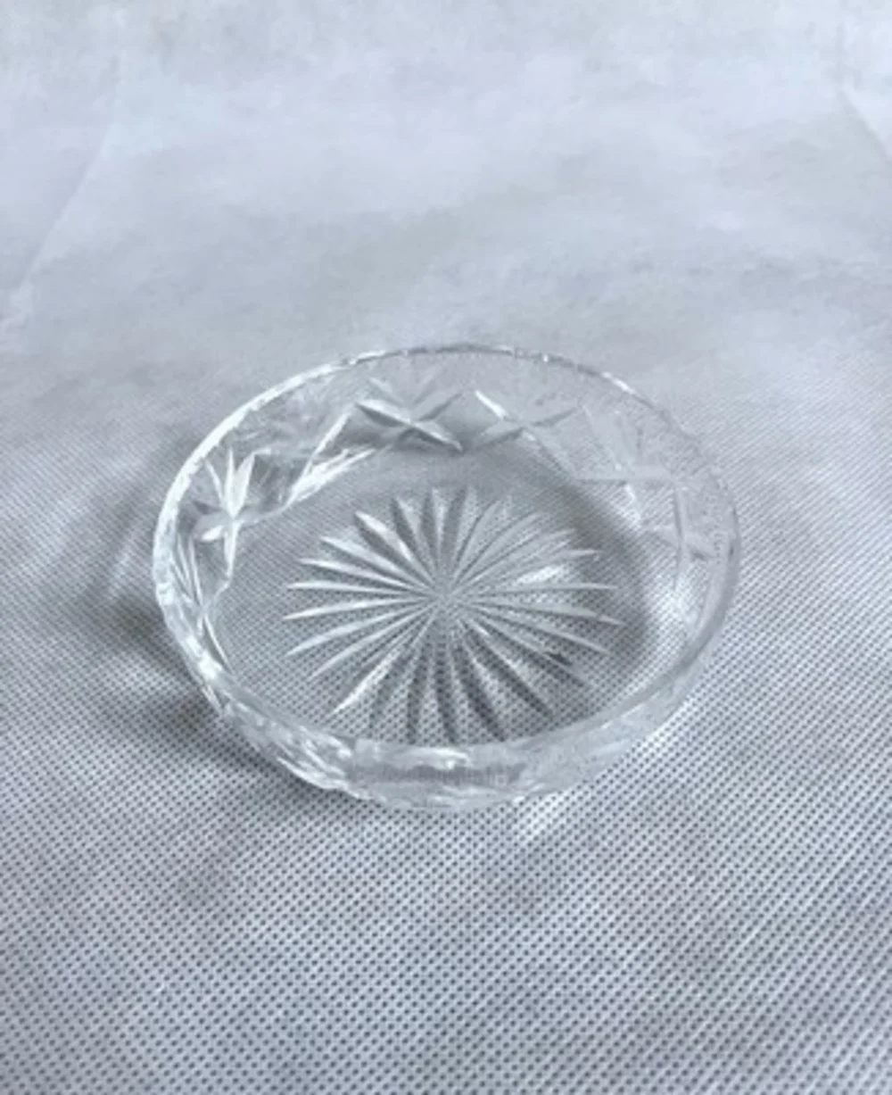 Vintage Pressed Glass Round Trinket Dish Starburst Sawtooth Rim 4x1